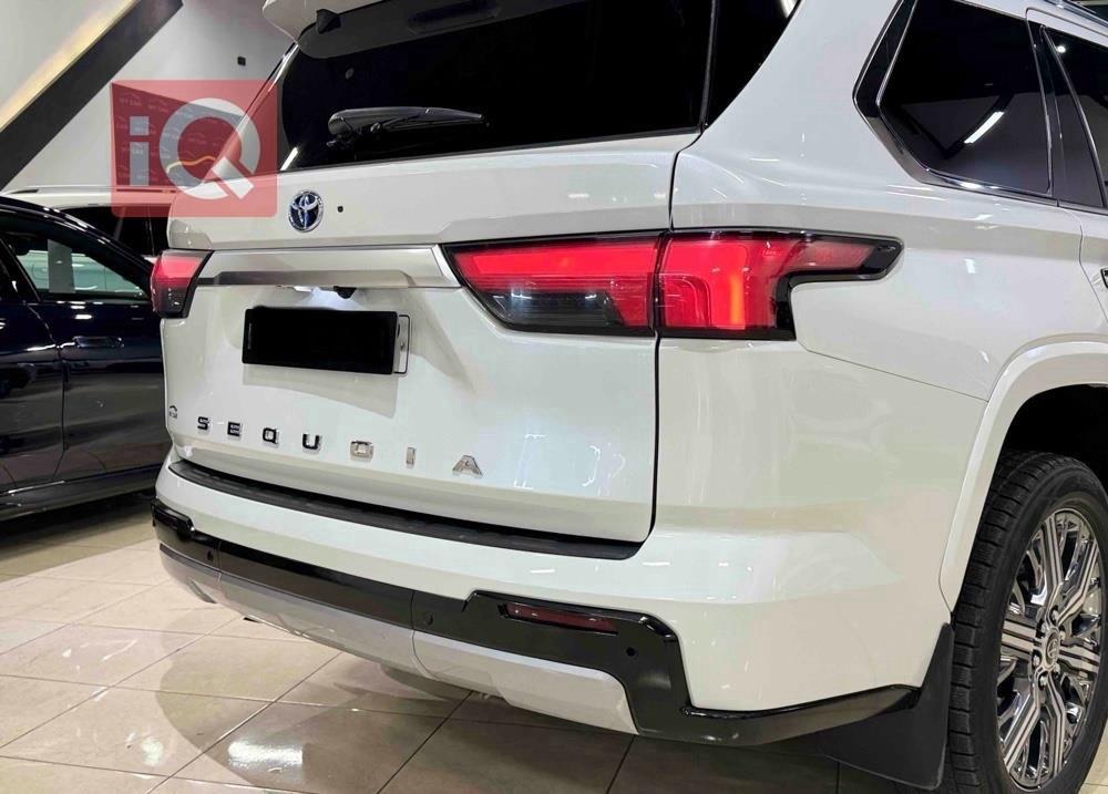 تۆیۆتا سیکۆیا